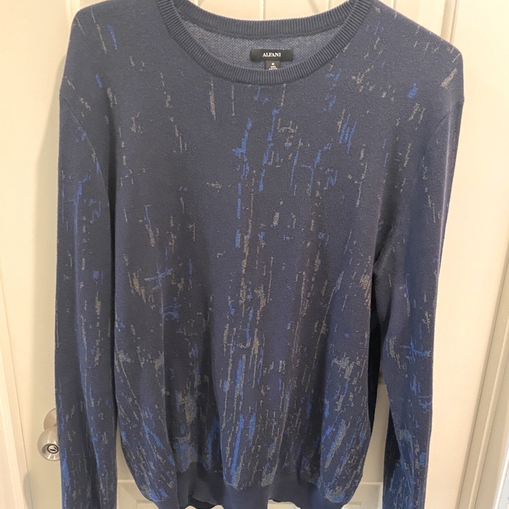 Men’s sweater